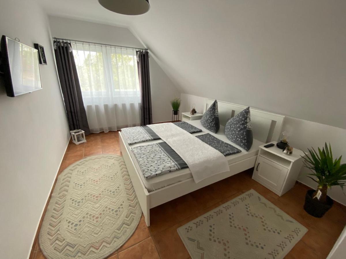 Munkacsy Apartmanok Balatonfenyves Exteriér fotografie
