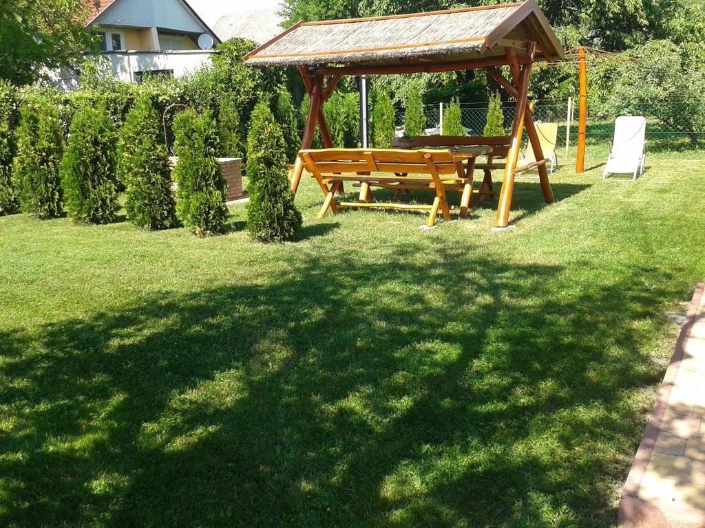 Munkacsy Apartmanok Balatonfenyves Exteriér fotografie