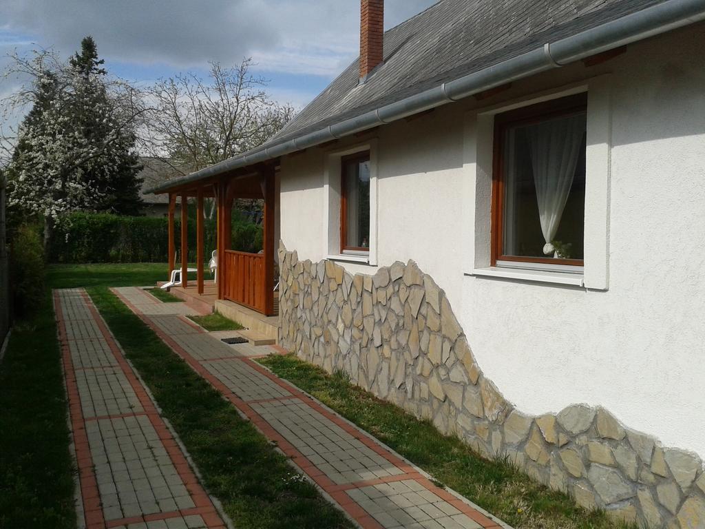 Munkacsy Apartmanok Balatonfenyves Exteriér fotografie